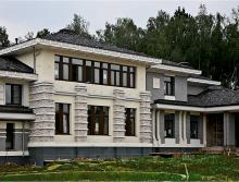 Облицовка фасада дома современными материалами